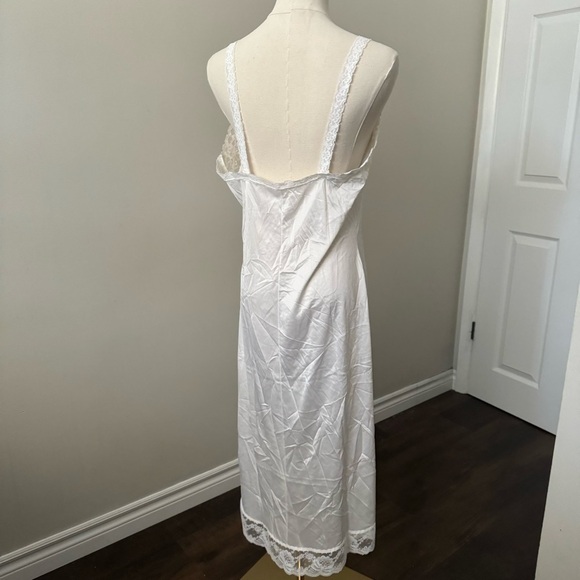 Vintage dreamy cottagecore lace trimmed nylon slip dress M - Picture 4 of 6